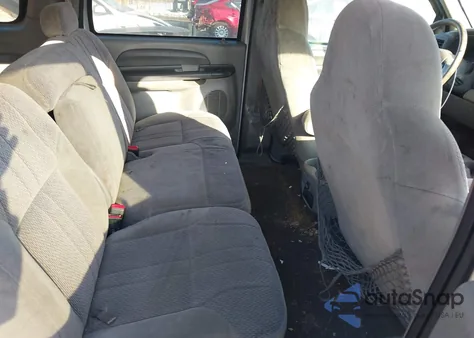 2001 Ford Excursion Xlt z USA, uszkodzony, nr VIN 1FMNU40LX1EC64709